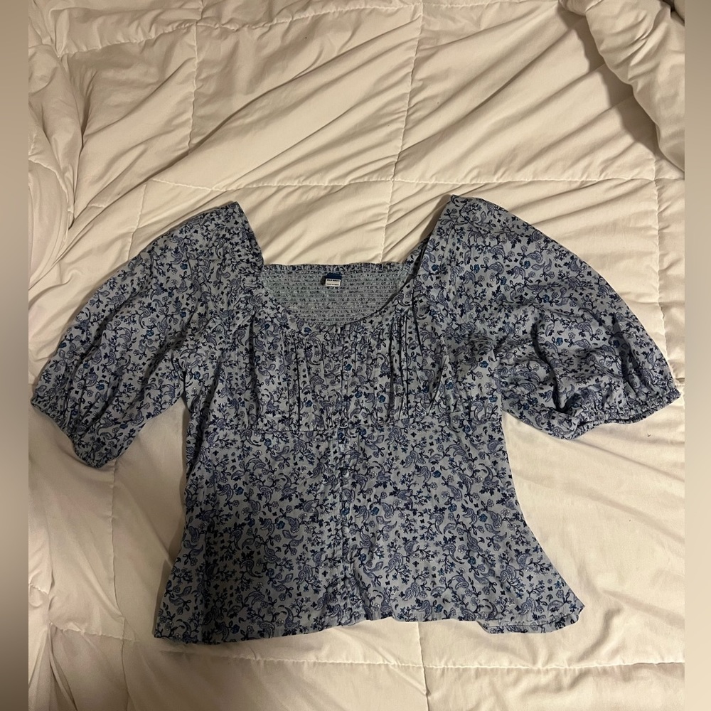 Old Navy Peasant floral top